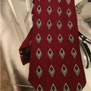 Brody’s 100 percent silk mens classic tie new without tags beautifully made